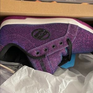 Women’s size 6 heelys NEVER WORN